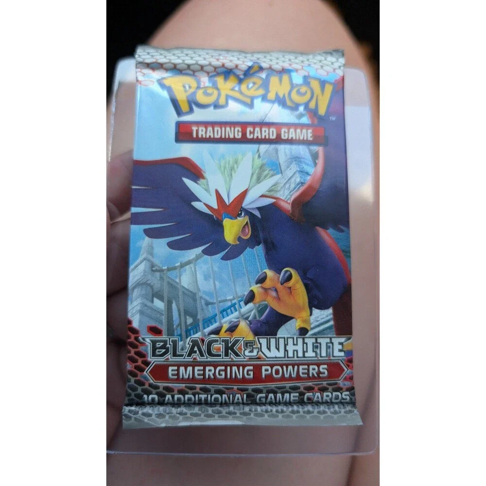 Pokemon Emerging Powers Pack Sealed